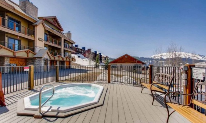Crested Butte Condo | Charming Ski-In Condo with Spa and Hot Tub Retreat