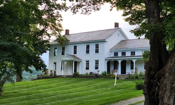 Shaftsbury Other | Inviting Vermont Farmhouse with Spa and Hot Tub Amenities