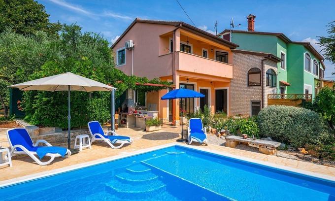 Kastelir-Labinci Villa | Experience Rustic Villa Margerita with Private Pool in Poreč
