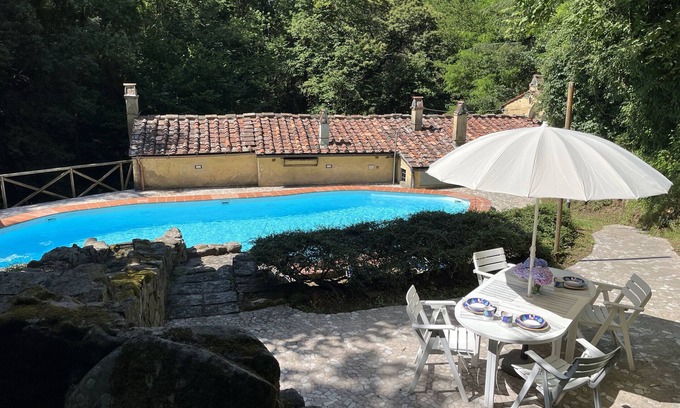 Marliana Villa | Charming Villa Molin Berletta with Pool in Scenic Tuscany