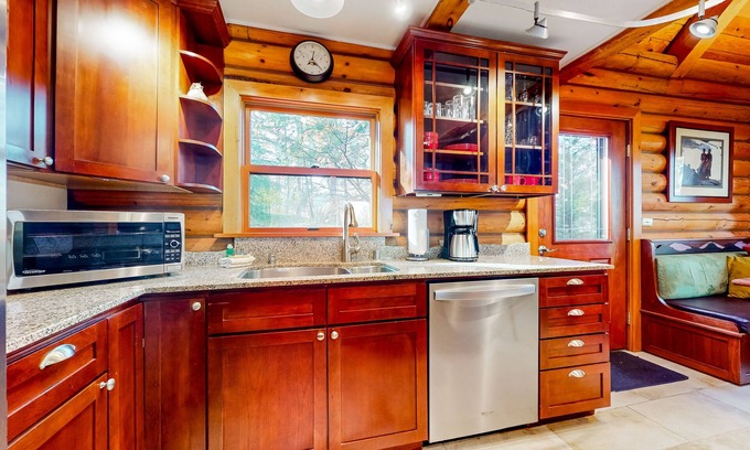 Oak Harbor Ski Chalet | Oceanfront Haven with Beach Access and Scenic Views