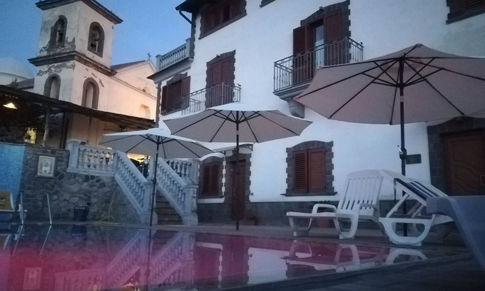 Schiazzano Cottage | Relaxing Retreat: Rustico 8 with Pool on Sorrento Coast