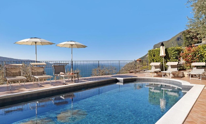 Oldesio Apartment | Pet-Friendly Retreat at Rustico Spagnol 1 with Pool