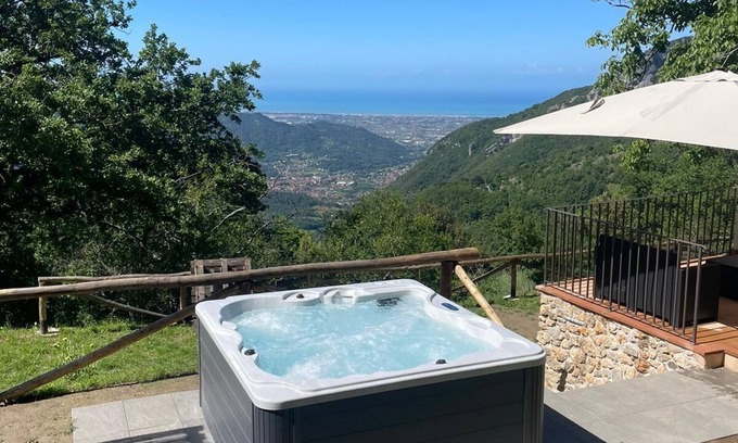 San Rocco in Turrite House | Relaxing Rustico with Hot Tub and Pet-Friendly Amenities