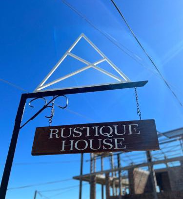 Nuwara Eliya House | Inviting Rustique House: Family-Friendly Stay with 10/10 Rating