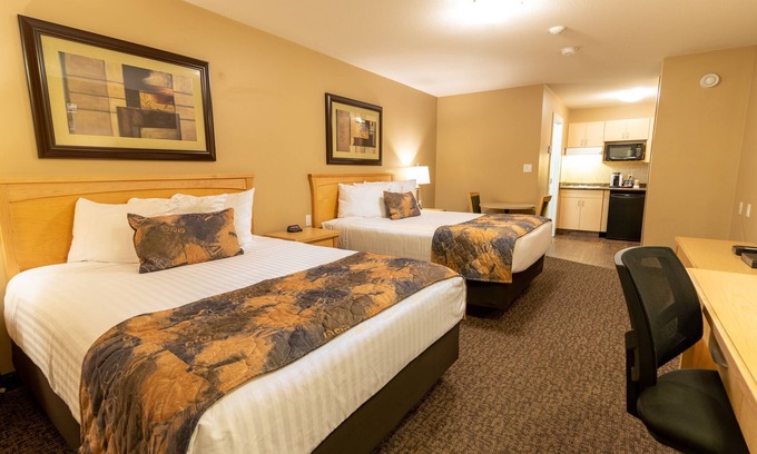 Fort McMurray Hotel | Comfortable Stay at Rusty's BCMInns Fort McMurray