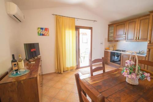 S'Iscala Apartment | Ruz' Home: Family-Friendly Retreat Just 5 Minutes from Beach