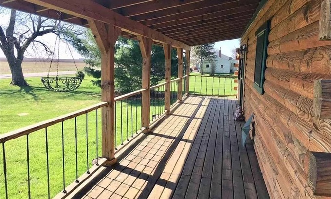 Remington Cabin | RV'ers Reprieve: Ideal Family & Friends Retreat with Hot Tub