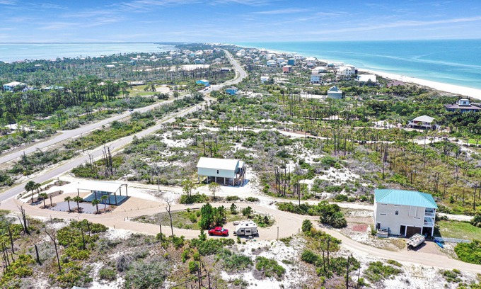 Port St. Joe RV Rental | Cozy RV Lot Near Beach with Oceanfront Views - Salty Turtle
