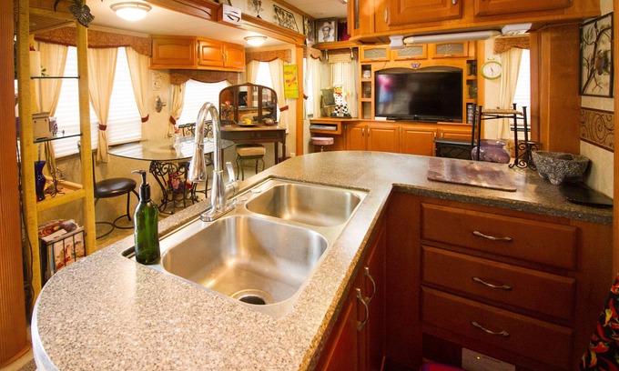Dripping Springs House | Convenient RV Stay Near Dining, Breweries & Wineries