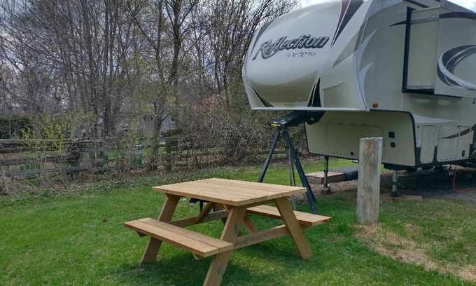 Sutton RV Rental | Convenient RV Parking Spot with Great Amenities