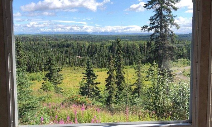 Kalifornsky House | Romantic RV Rental with Mountain View and Family Amenities