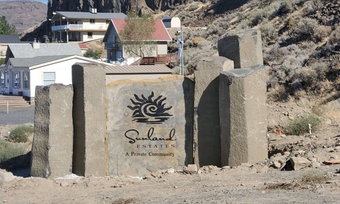 Sunland Estates RV Rental | Riverfront RV Unit C: Perfect for Gorge Concerts & Families