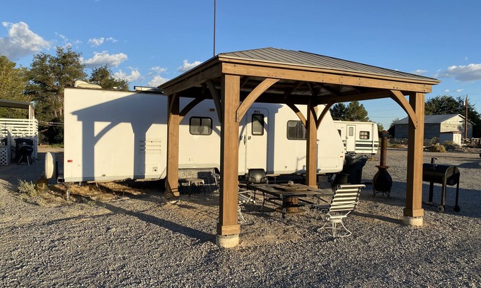 Pahrump Apartment | RV1 Camper: Private Getaway with EV Charging & Breakfast