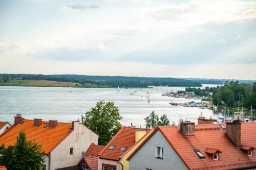 Ryn Apartment | Ryńska Widokówka: Pet-Friendly Retreat with Ocean Views