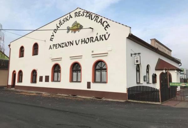 Unicov House | Experience Rybářská restaurace a penzion u Horáků Today