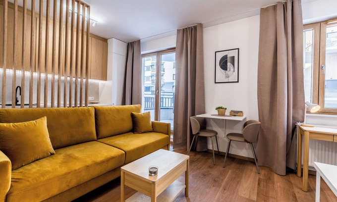 Poznan Apartment | Rynek Jeżycki Chic Studio