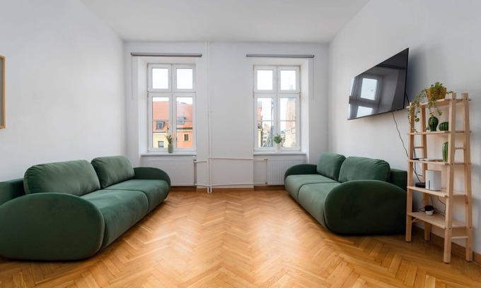 Wroclaw City Center Apartment | Rynek Wrocław Urban Haven Apartment