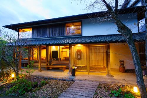Bungotakada Hotel | Guest Rated 10/10 - Ryoan Fukinotou with Hot Tub & Breakfast