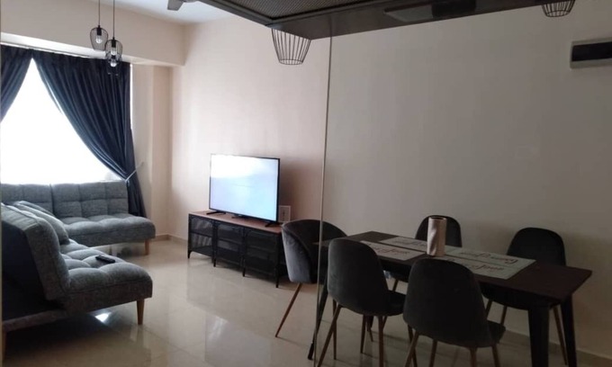 Subang Jaya Apartment | Welcoming Rythm Avenue USJ19 with Pool & Family Amenities
