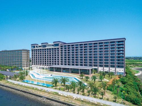 Kuroto Hotel | Relaxing Retreat at Ryugujo Spa Hotel Mikazuki Fujimitei