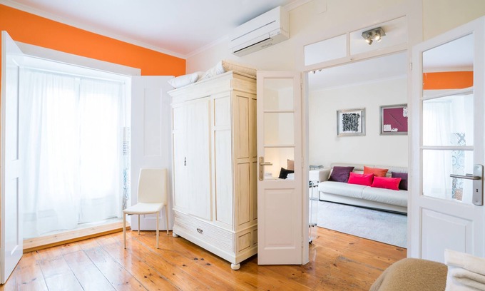 Santa Catarina House | São Bento Authentic Apartment with Spa and Family Amenities