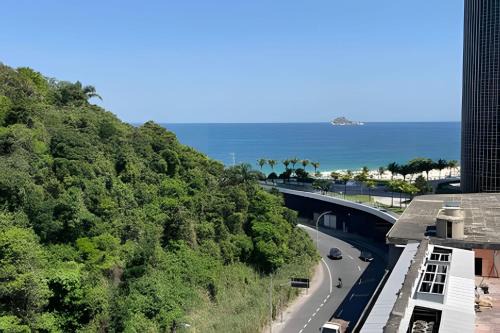 Sao Conrado Apartment | Beautiful São Conrado Retreat Near Beach & Fashion Mall