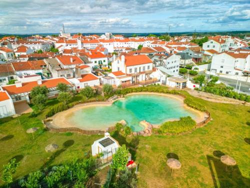 Gaviao Bed & Breakfast | Family-Friendly São João Alojamento for Memorable Stays