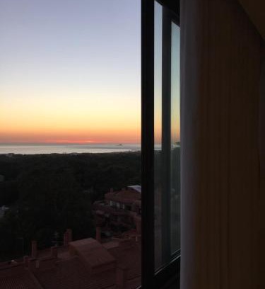 Costa de Caparica Apartment | Relax at São João Beach Lounge with Oceanfront Views