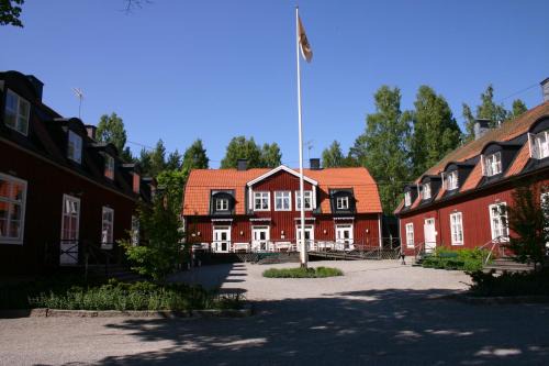 Satrabrunn Hotel | Relax at Sätra Brunn Hälsobrunn with Pool & Hot Tub