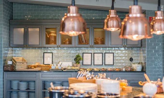 Taby Municipality Hotel | Elegant Såstaholm Hotel & Konferens: Guest Rated 9/10