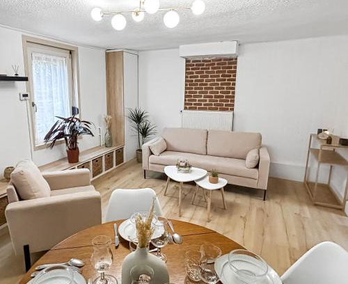 Seclin House | Welcoming Coin Douillet à Seclin for Families and Pets