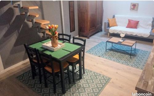 Tavel Apartment | Séjour du bonheur