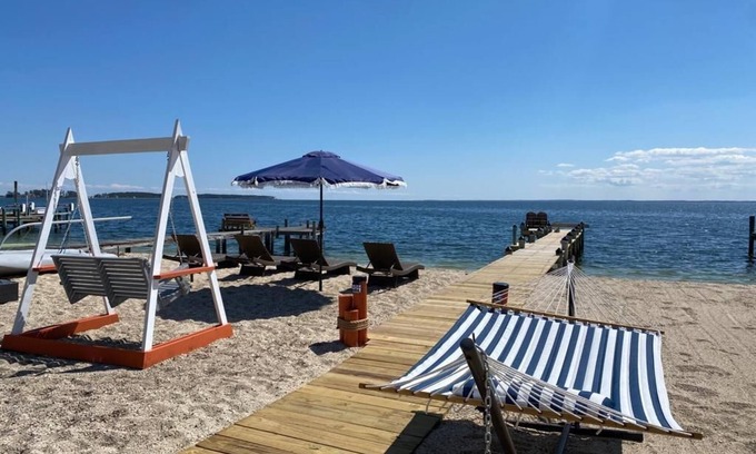 Piney Point House | Discover Sí Paradise: Waterfront Retreat with Ocean Views
