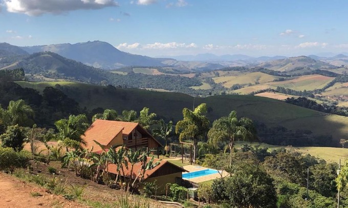 Senador Jose Bento House | Explore Sítio Chalé 3Ipes: Pet-Friendly Retreat with Pool