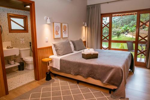 Domingos Martins House | Discover Sítio dos Lagos: 4-Star Getaway with Pool & More