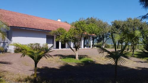Torres House | Experience Casa em Torres with Ocean Views & Hot Tub Access