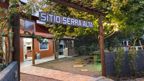 Angelina House | Discover Sítio Serra Alta: Pet-Friendly Getaway Awaits