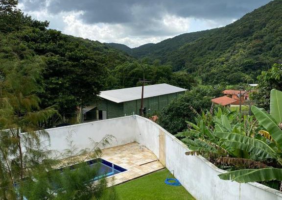 Pacoti House | Discover Sítio Louro Rico: Pet-Friendly Retreat with Pool