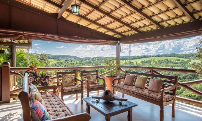 Pedro Leopoldo House | Discover Sítio Pandora: 4-Star Retreat in Pedro Leopoldo