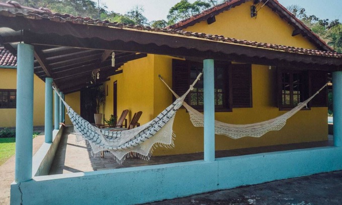 Monteiro Lobato House | Pet-Friendly Retreat at Sítio Tia Anastácia - Casa do Lago