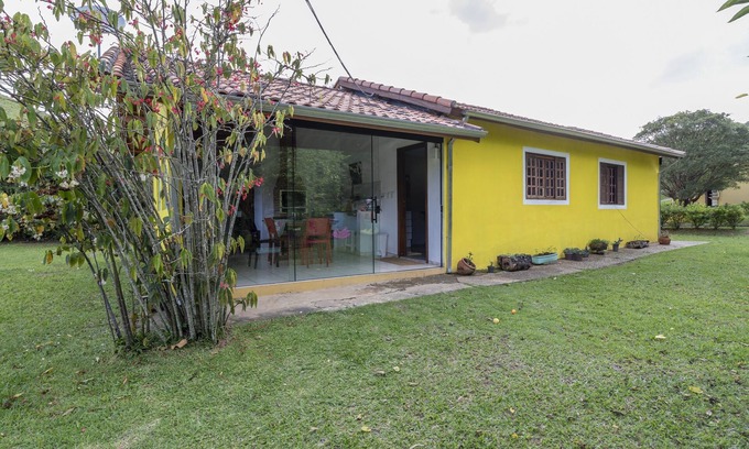 Monteiro Lobato Cottage | Pet-Friendly Retreat at Sítio Tia Anastácia - Gatehouse