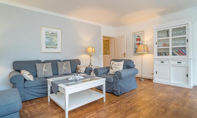 Munkmarsch House | Experience Söns Hüs: 4-Star Pet-Friendly Getaway