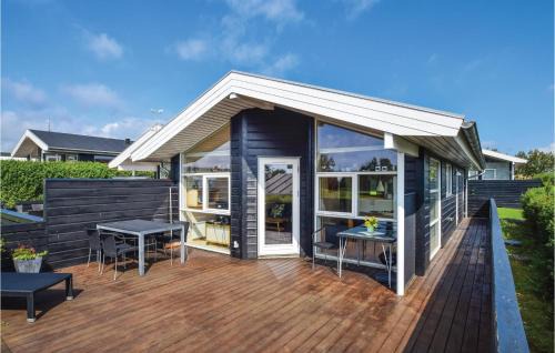 Dageløkke House | Discover Shus: Family-Friendly 4-Star Hotel Awaits You