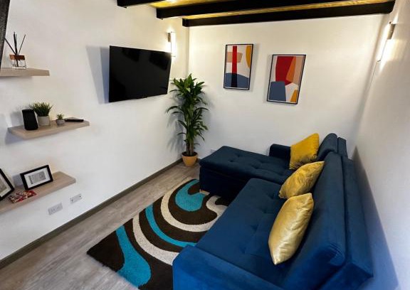 Chapinero Apartment | Top-Rated Studio in Chapinero with Pool and Kitchen
