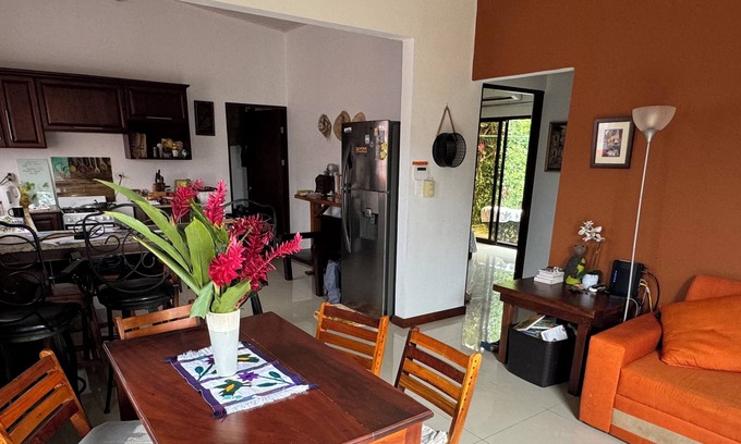 Manuel Antonio House | Süßes, Privates Bungalow mit Garden Nahe Manuel Antonio in Einer Ruhigen Gegend