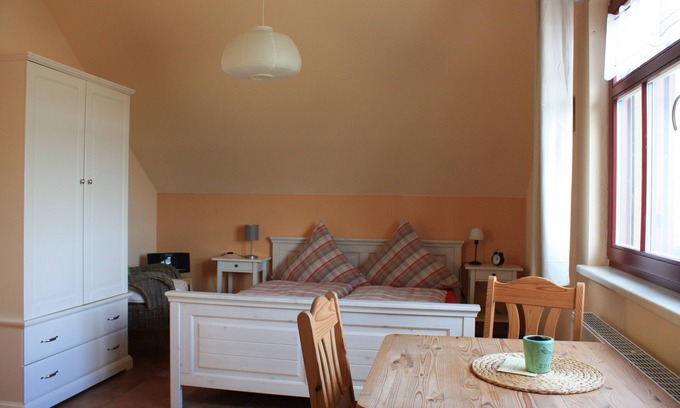 Sielow Apartment | Relax at Südhof Döbbrick: Ocean View Holiday Room