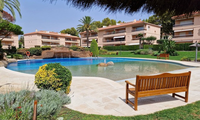 S'Agaro Apartment | Discover S'Agaró: Poolside Apartment Steps from the Beach