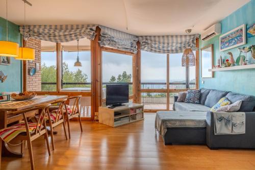 Sant Feliu de Guixols Apartment | Experience S'agaro: Family-Friendly Retreat with Pool Access