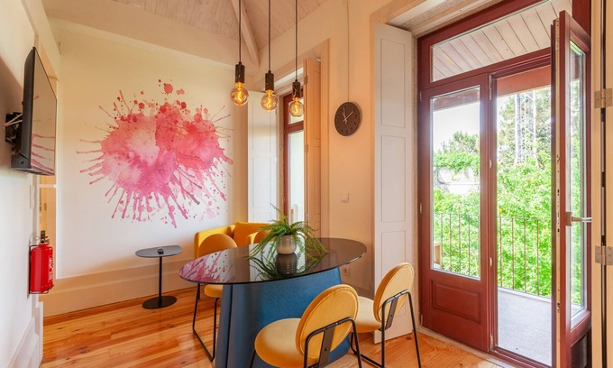Centro / Baixa Apartment | Discover Family-Friendly Comfort at S. Bento Apart IV